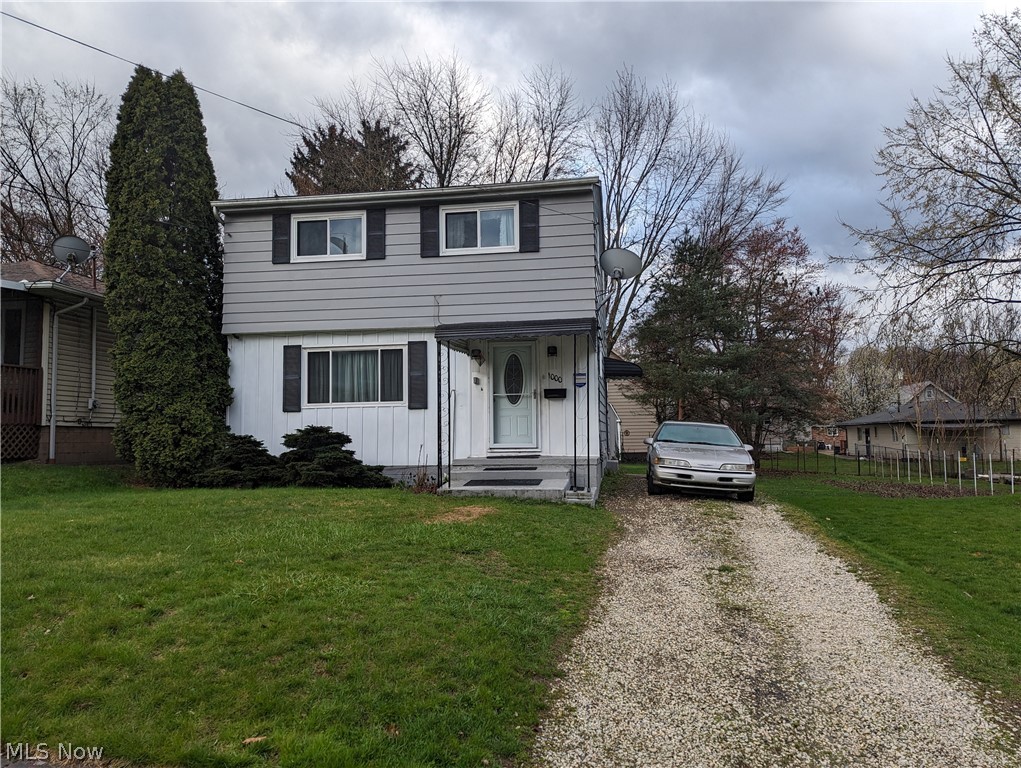 Check out this Colonial Style 2-Story Residence with 3 bedrooms & 1.5 baths. This property features a full basement, covered entries, a covered screened in rear patio, and storage shed at the back end of the property. Don't miss the opportunity to check this one out! Special Assessments: 353167 M03 STREET LIGHT & SWEEPINHG END 9999 1st 44.54 2nd 44.54
