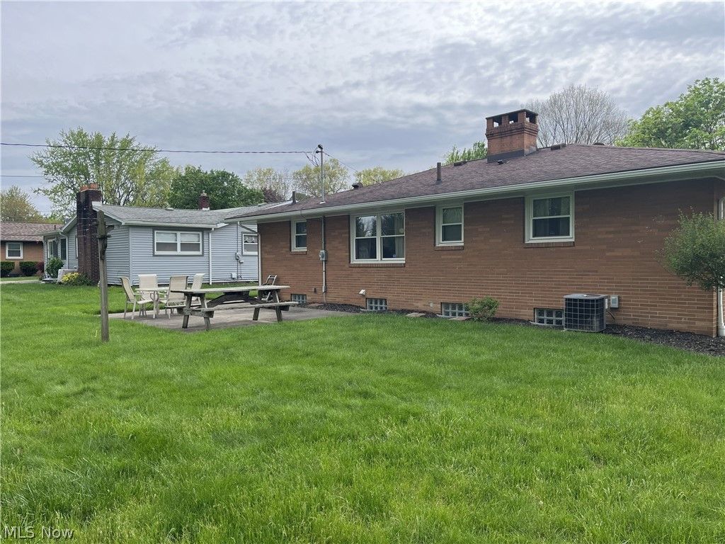 Photo of 728 Fairview Place, Alliance, OH 44601 (MLS # 5205096)