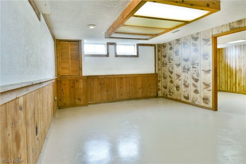 Tiny photo for 1061 Wilson Sharpsville Road, Cortland, OH 44410 (MLS # 5256567)