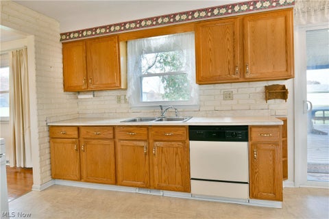 Tiny photo for 1061 Wilson Sharpsville Road, Cortland, OH 44410 (MLS # 5256567)
