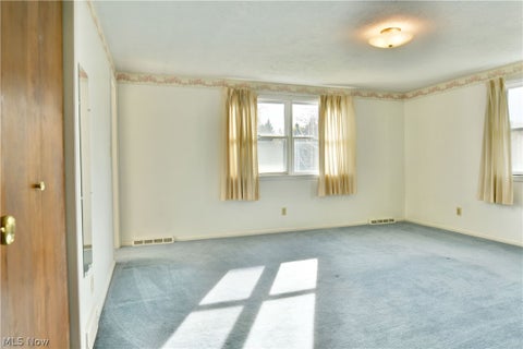 Tiny photo for 1061 Wilson Sharpsville Road, Cortland, OH 44410 (MLS # 5256567)