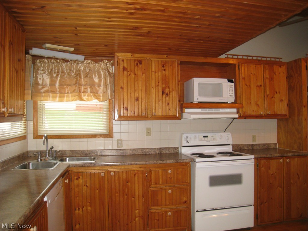 Sawyer & Haynes Shore Acres - Residential