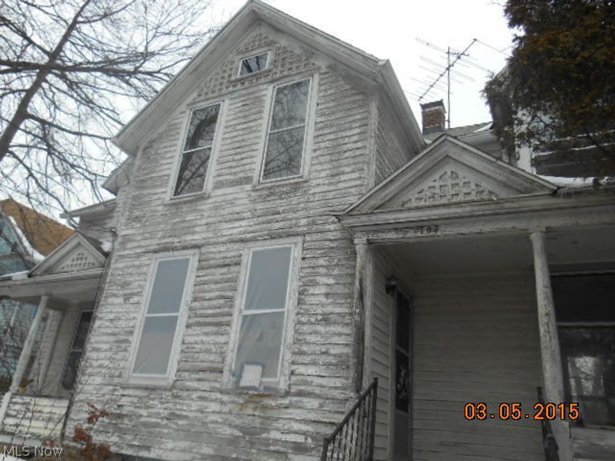 Nice 3 bedroom, 2 bath colonial on quiet park like setting.  This home has great layout, nice kitchen, large rooms and big bathrooms. This is a Fannie Mae Homepath property.  Buyer responsible for any inspections and repairs needed.