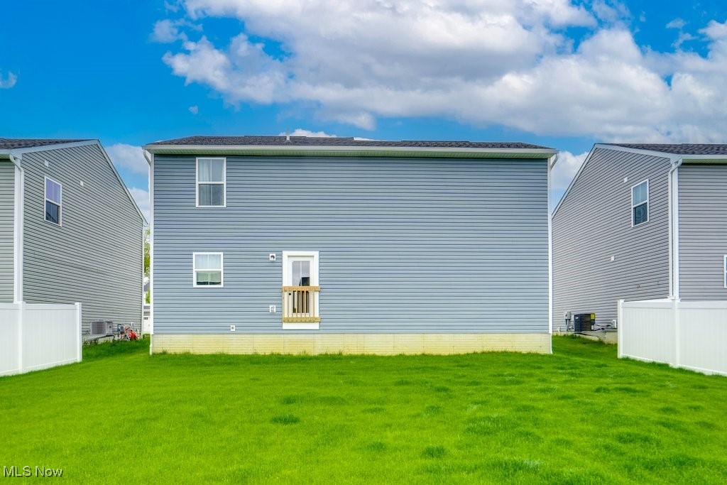 221 River Run Drive, Elyria, Ohio image 4