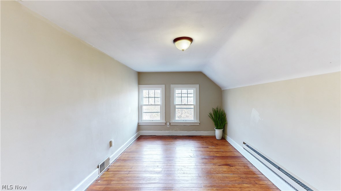 Vansweringen Companys 23 - Residential Income