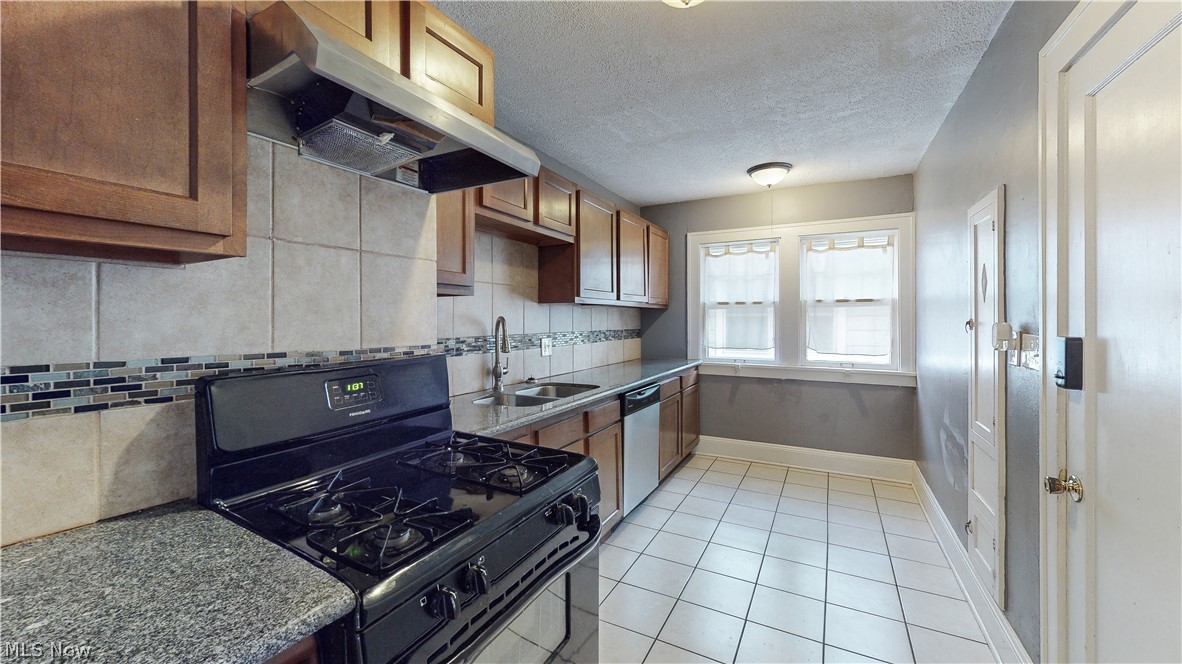 Vansweringen Companys 23 - Residential Income