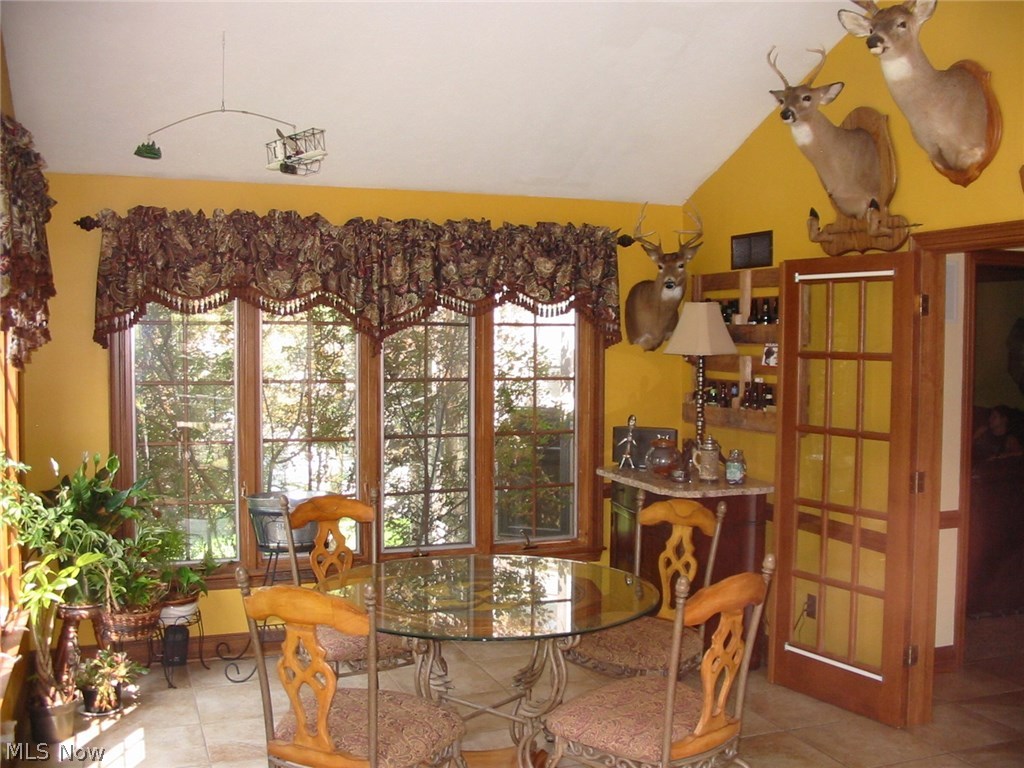 Russo Lakhani Woods 01 - Residential