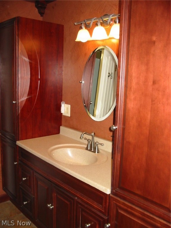 Russo Lakhani Woods 01 - Residential