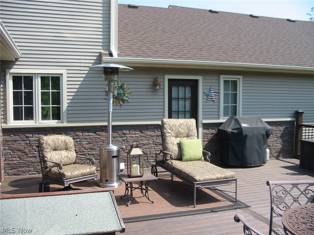 Russo Lakhani Woods 01 - Residential