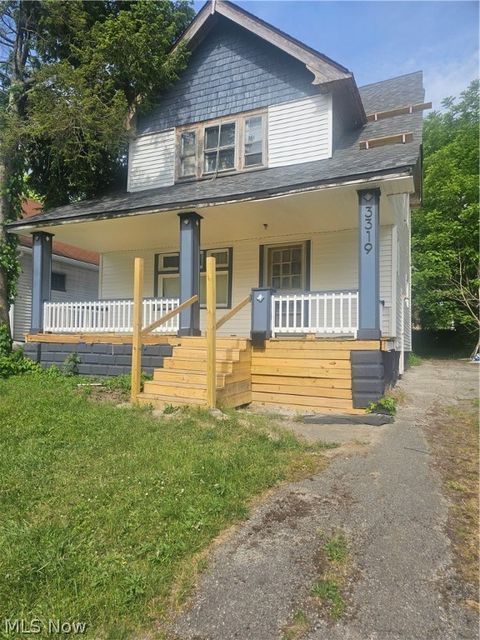 Single Family Residence in Cleveland OH 3319 145th Street.jpg
