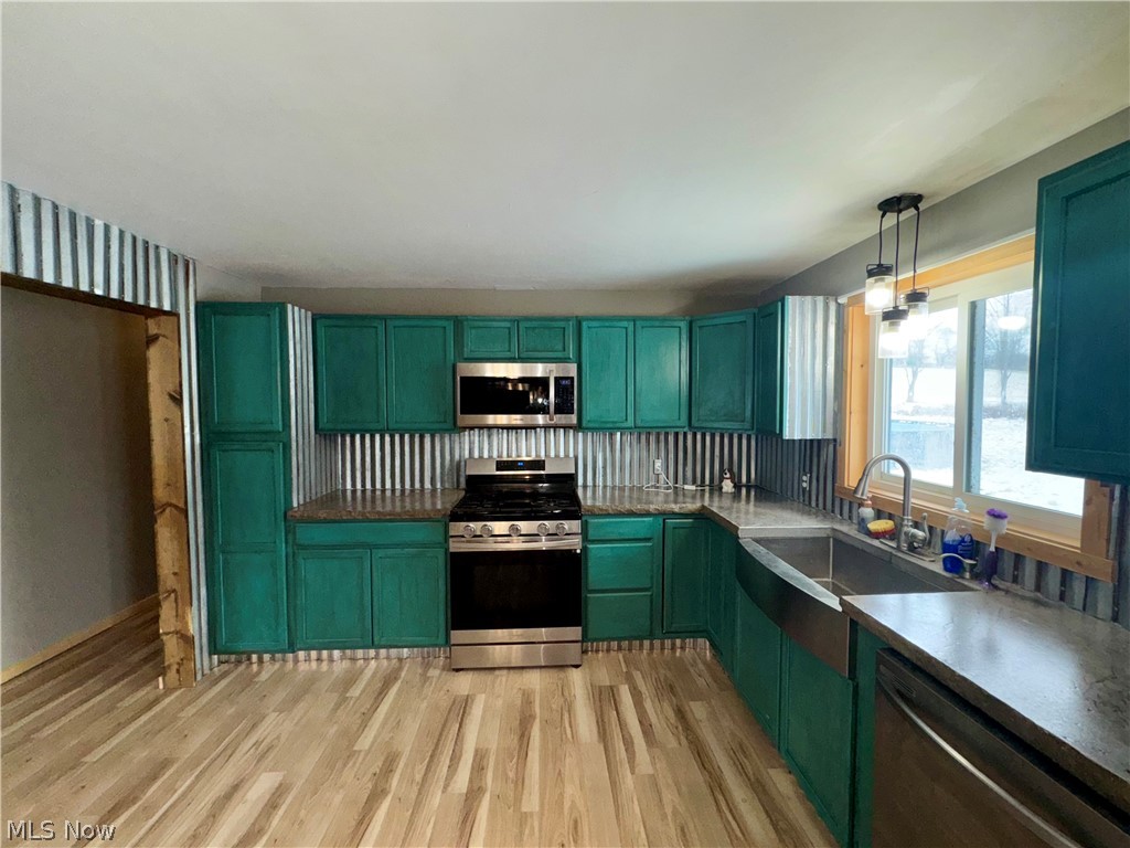 Fox Creek - Residential