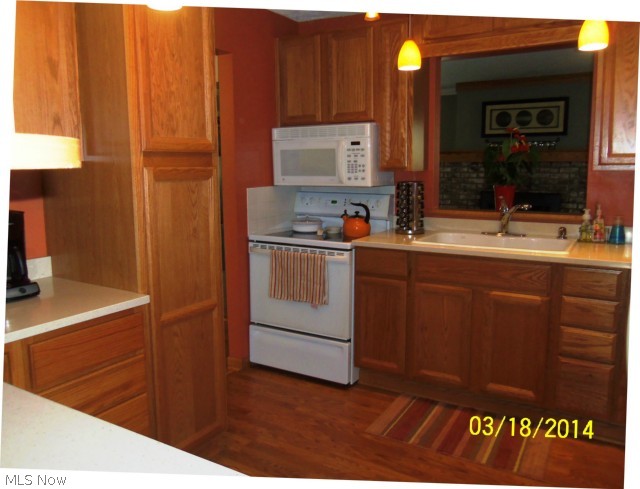 Brentwood Estates 02/S W Hold - Residential