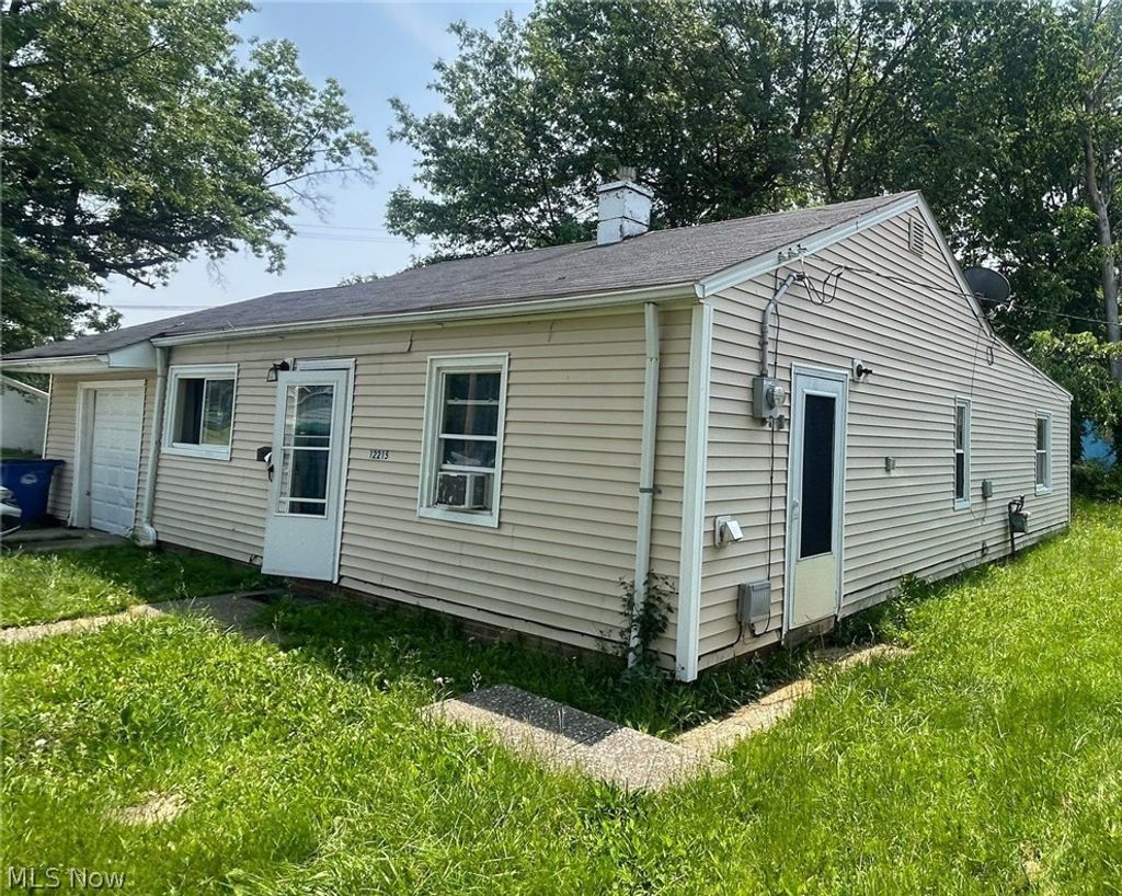 Photo of 12215 Guardian Boulevard, Cleveland, OH 44135 (MLS # 5194416)