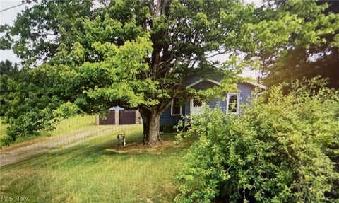 Homes For Sale - 6909 Hillvale Street<br/> East Canton, OH 44730