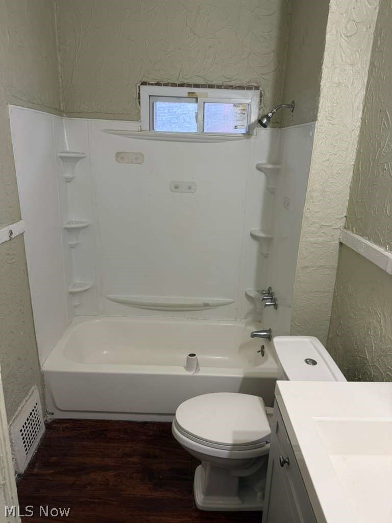 Johnson Farm 02 - Residential Income