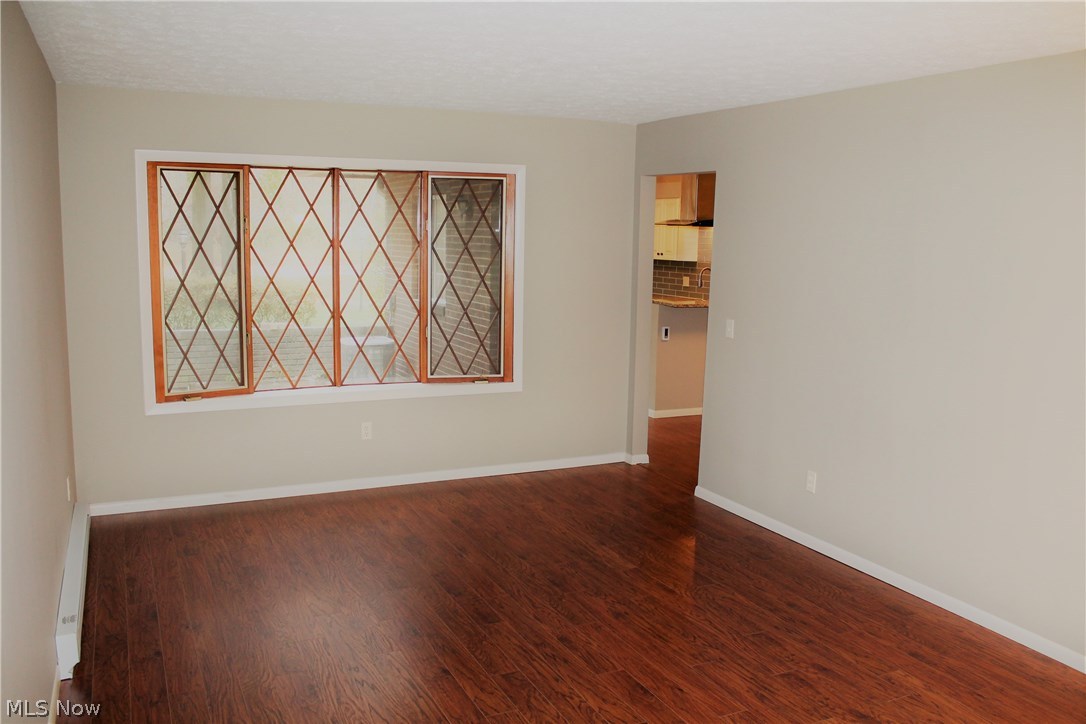 Deepwood Condo - Residential