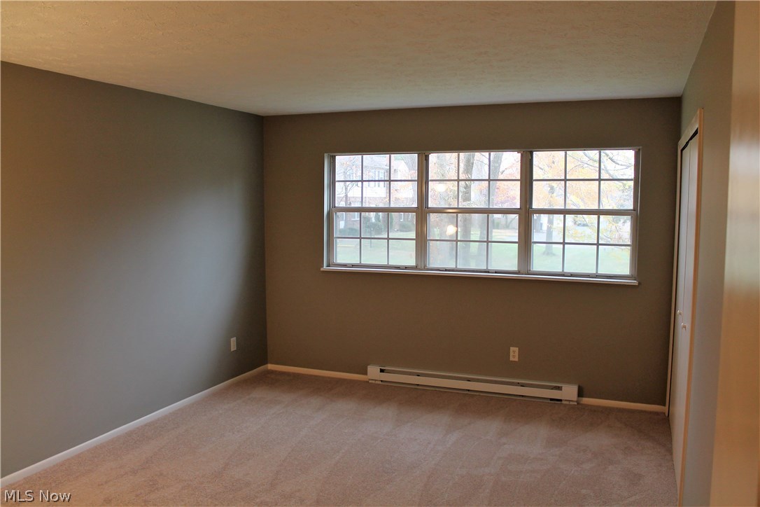 Deepwood Condo - Residential