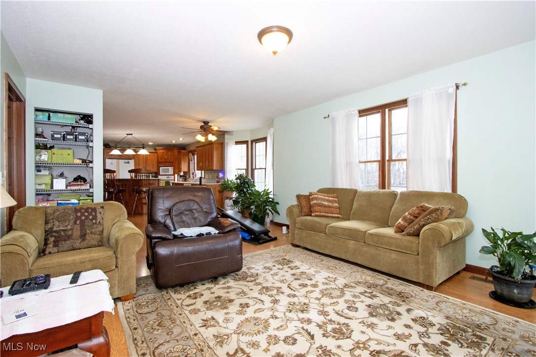 11079 Colwill Road, Gambier, Ohio image 11