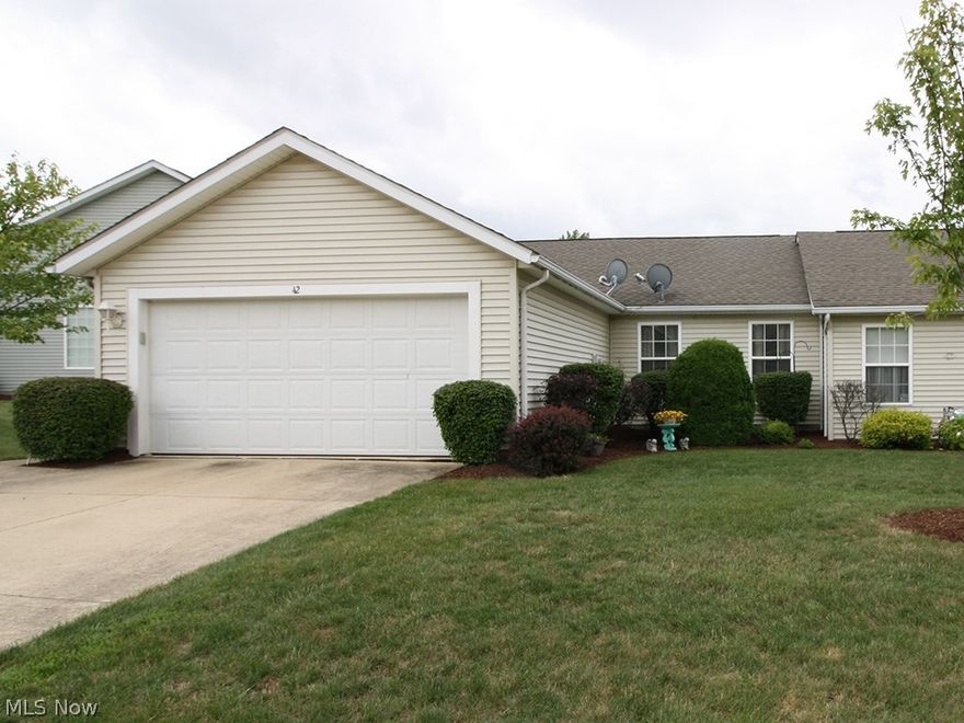 Welcome Home! 2 bedroom 2 full bath ranch style cluster home in the heart of Medina. Large vaulted eat-in kitchen features ceramic tile flooring, stainless appliances, slider to patio and is adjacent to utility/laundry room & family room. Large vaulted family room features open floor plan to kitchen. Just down the hall is a full bath, Master Suite, and 2nd bedroom. Master Suite features full bath, vaulted ceiling, and walk-in closet. Convenient one-floor living with no steps. Home has many custom features that make it a MUST SEE! Home is in the back of the cluster development so traffic is minimal. Conveniently located near shopping, dining, parks & more!