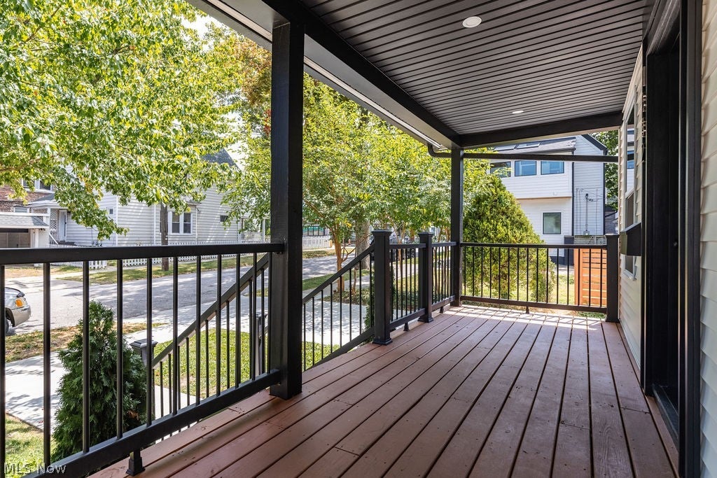 1382 W 59th Street