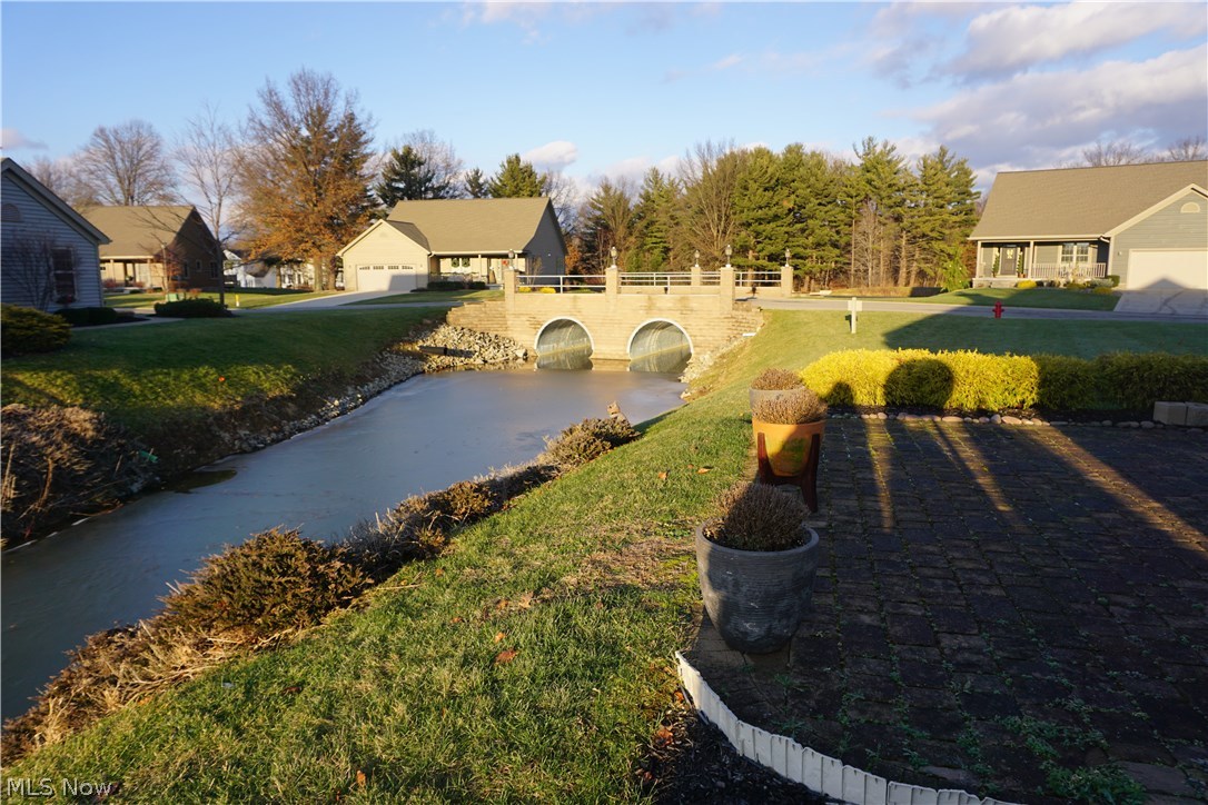 Back Bay/Arrowhead Condo Ph 06 - Residential