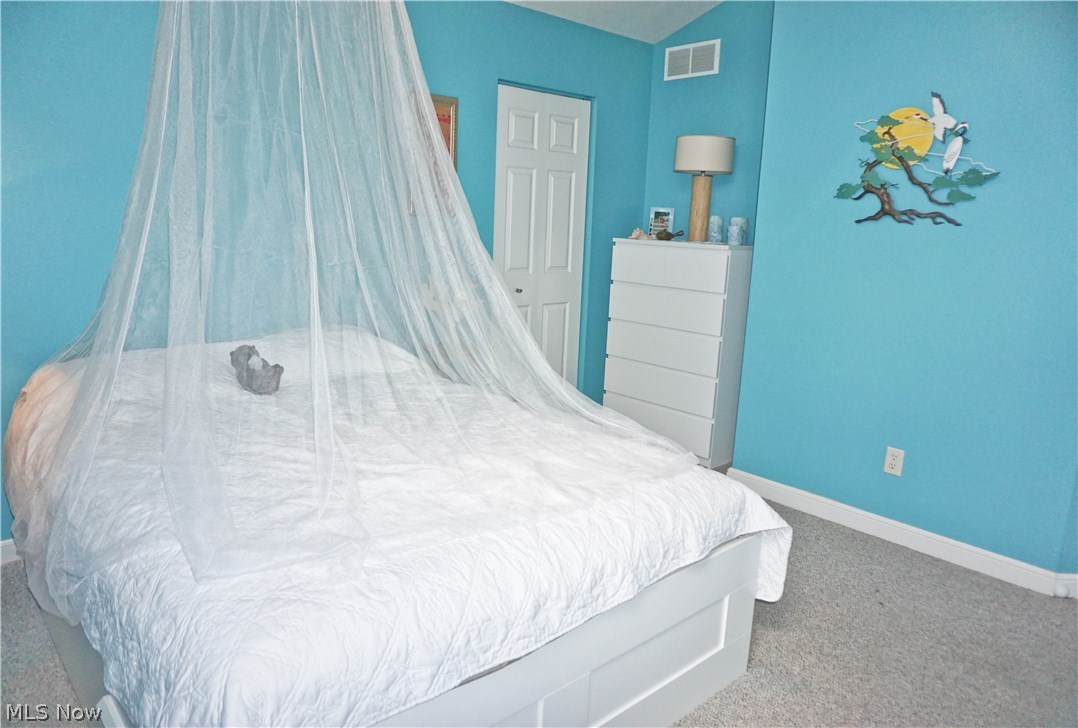 Back Bay/Arrowhead Condo Ph 06 - Residential