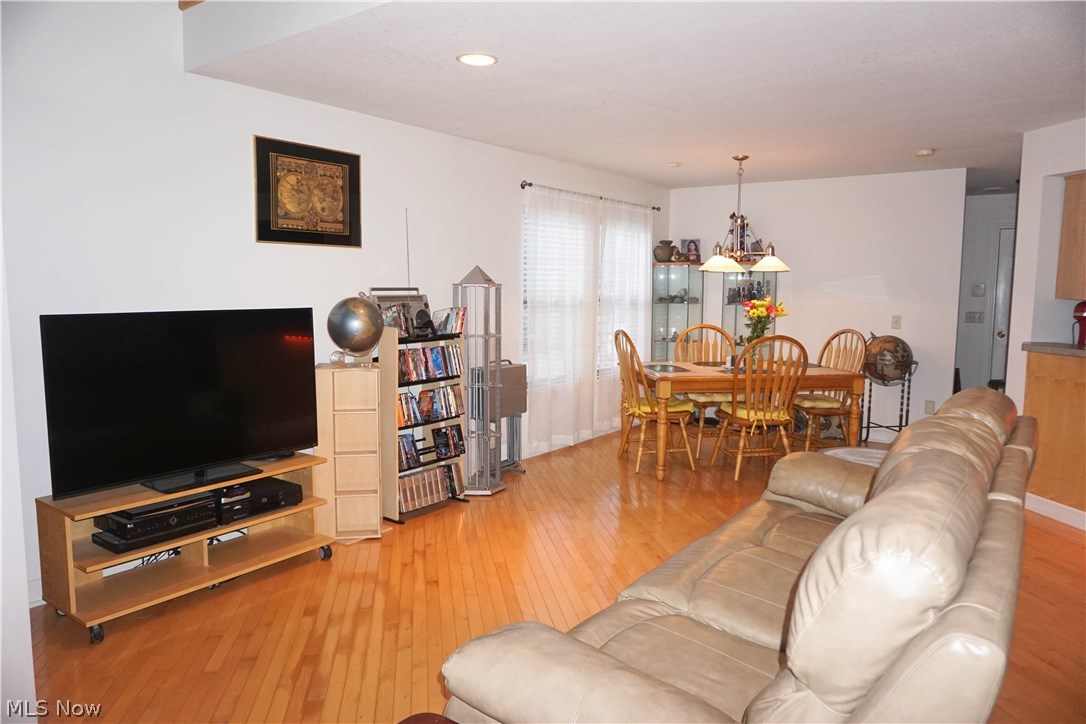 Back Bay/Arrowhead Condo Ph 06 - Residential