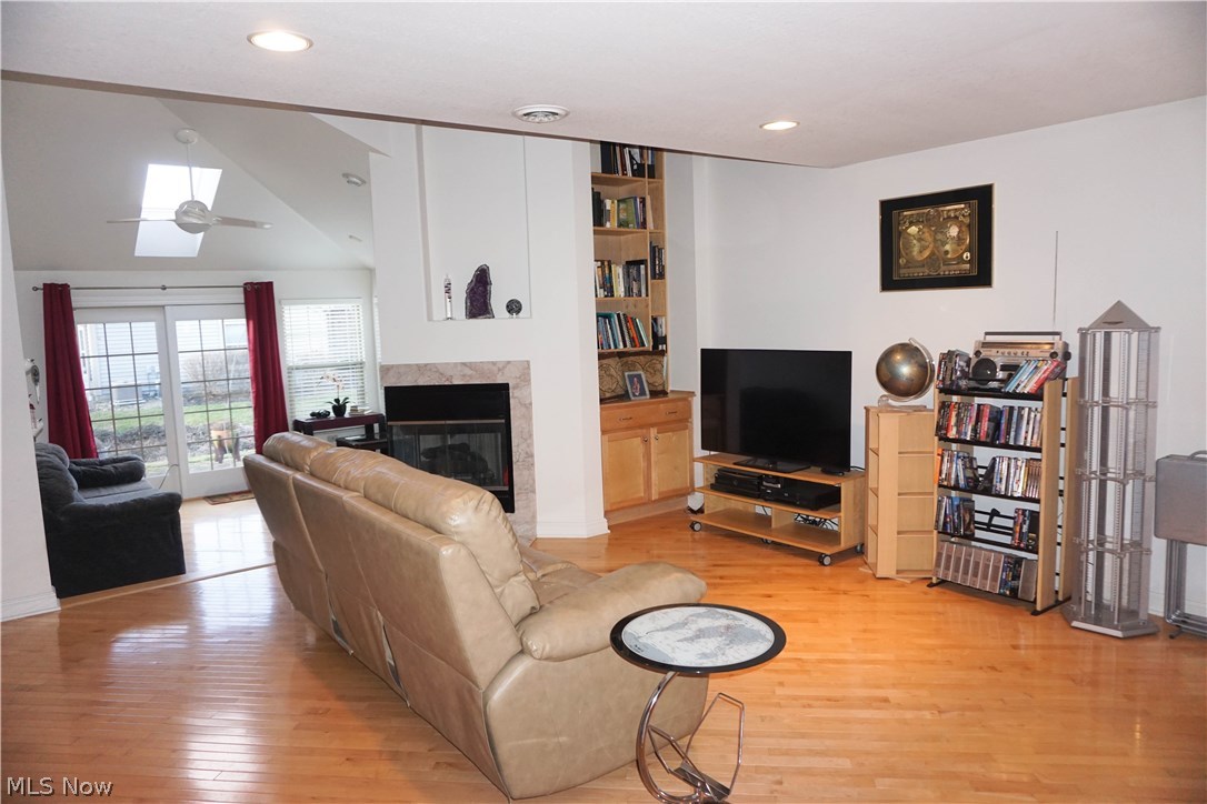 Back Bay/Arrowhead Condo Ph 06 - Residential