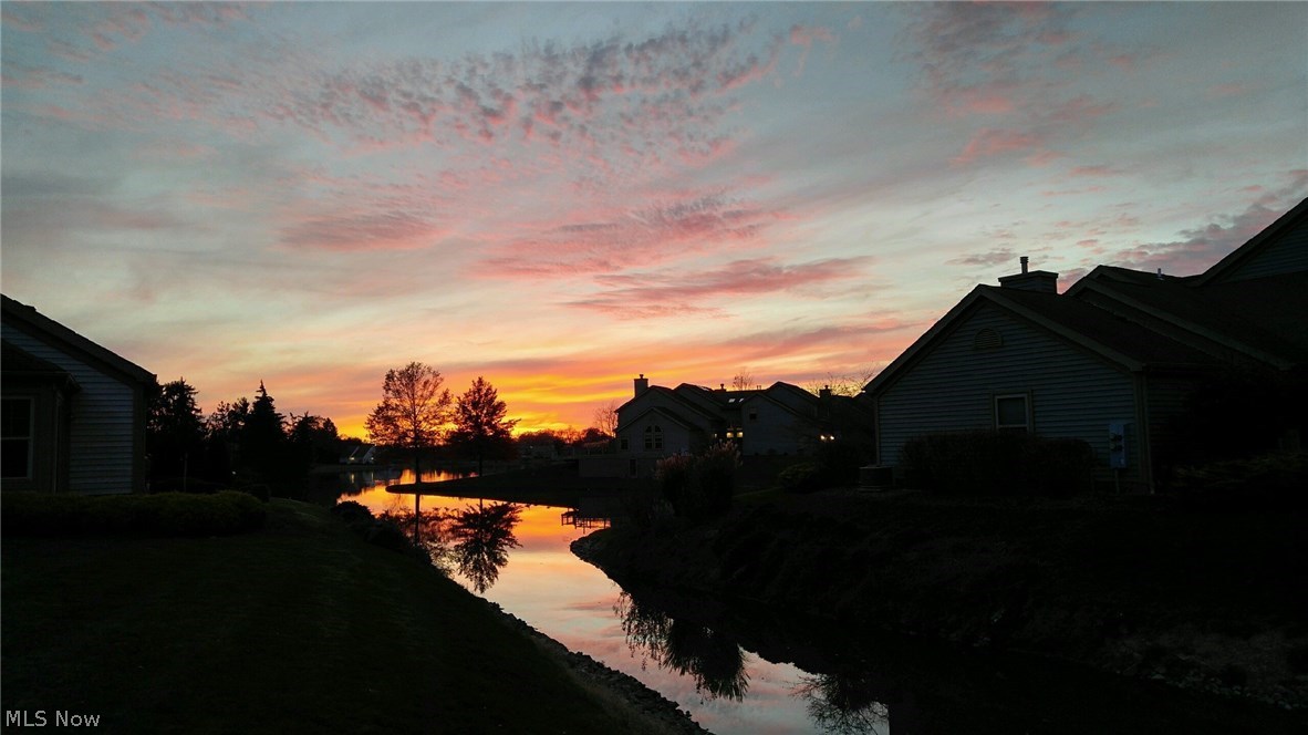 Back Bay/Arrowhead Condo Ph 06 - Residential