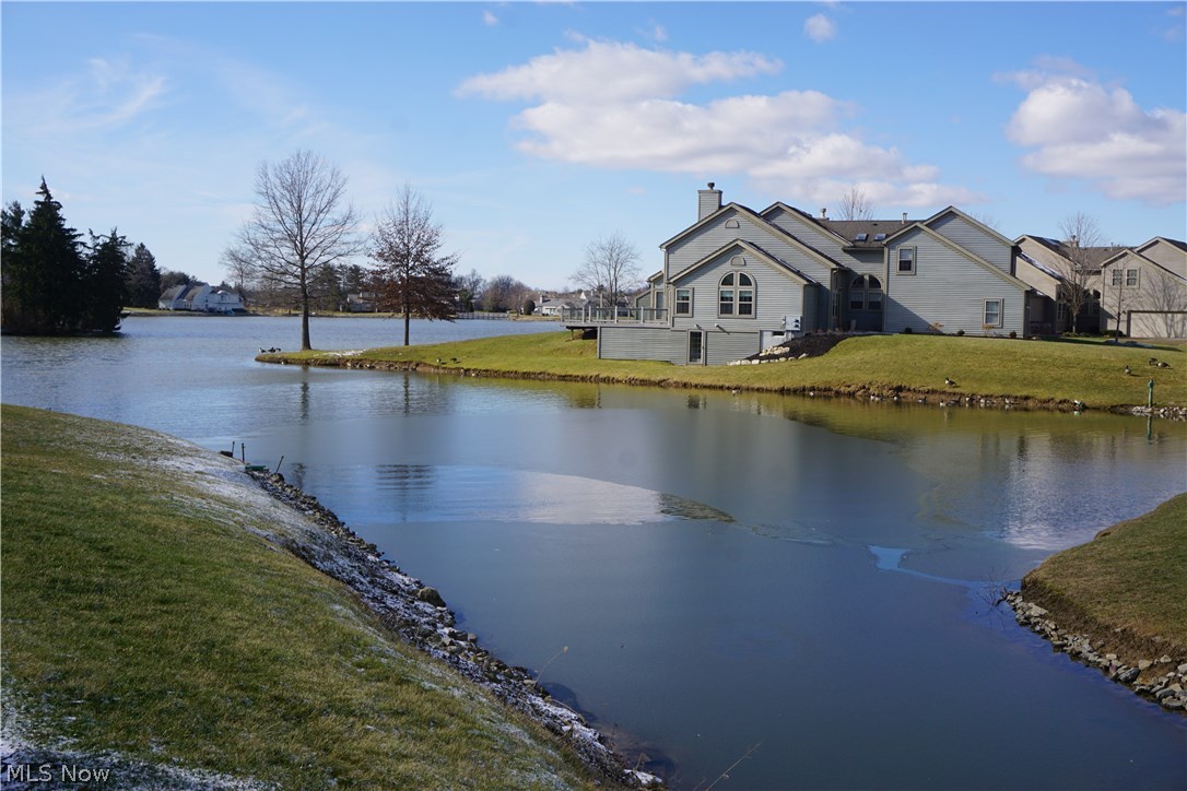 Back Bay/Arrowhead Condo Ph 06 - Residential