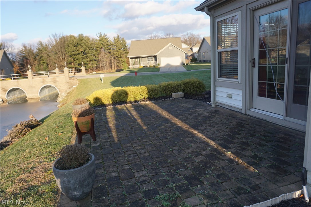 Back Bay/Arrowhead Condo Ph 06 - Residential