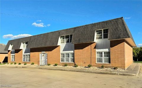 6943 N Parkway Drive 6943 Middleburg Heights OH 44130