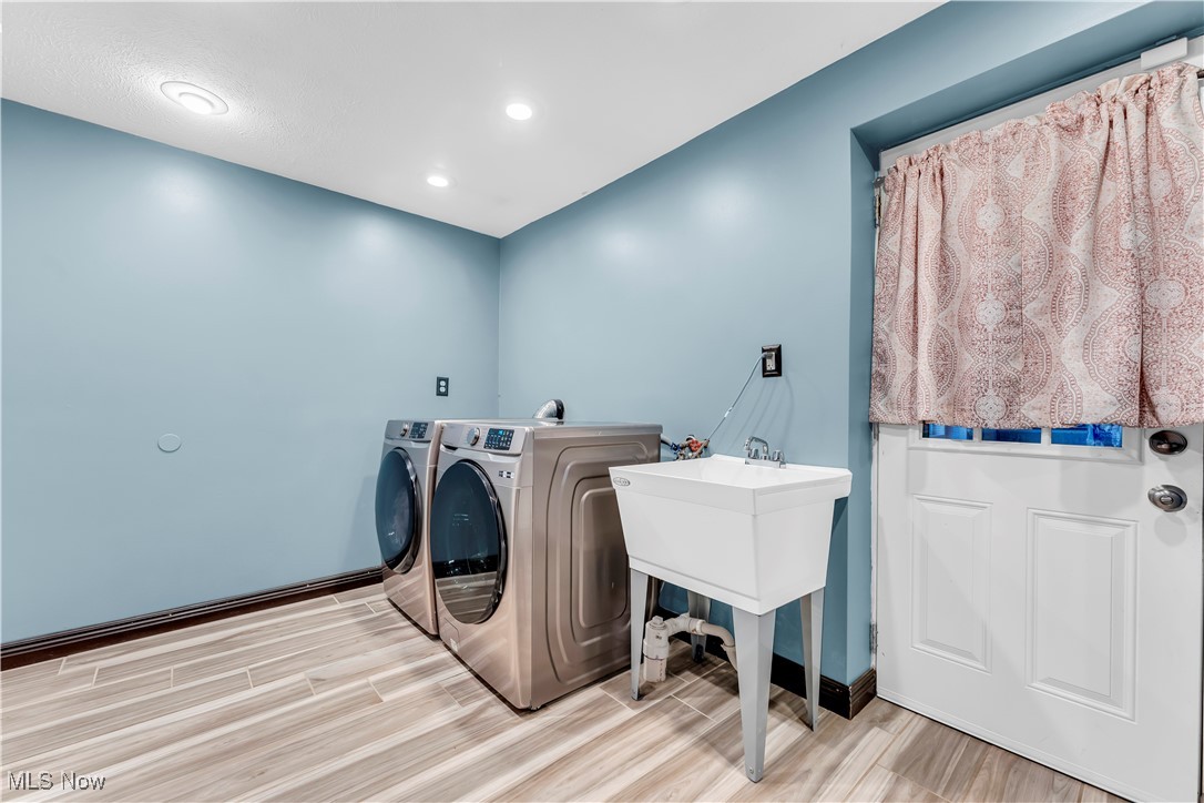 Bedford Farm Homes 01 - Residential