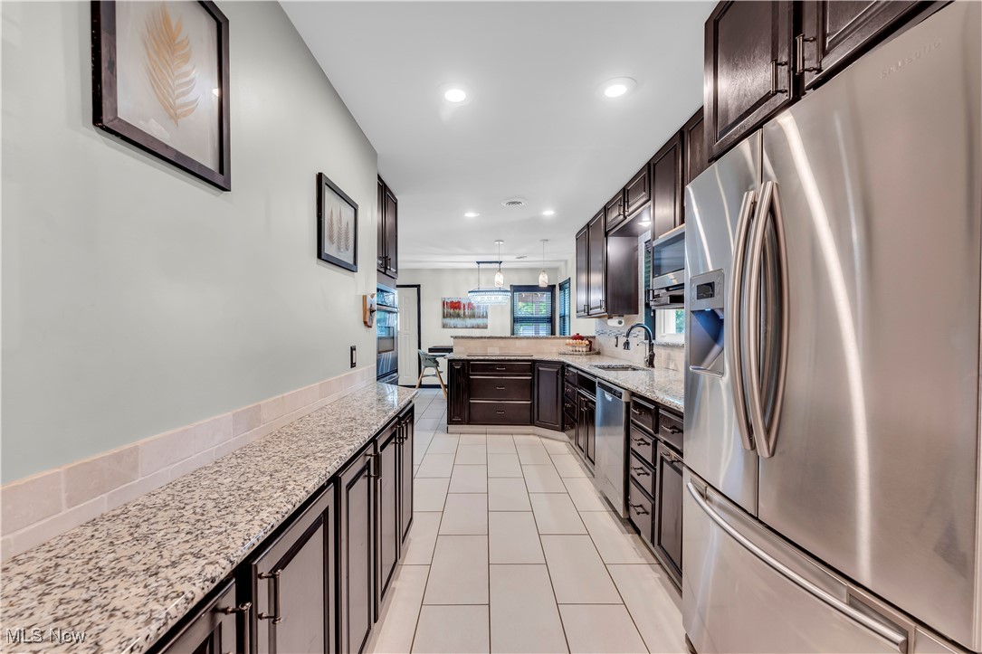 Bedford Farm Homes 01 - Residential