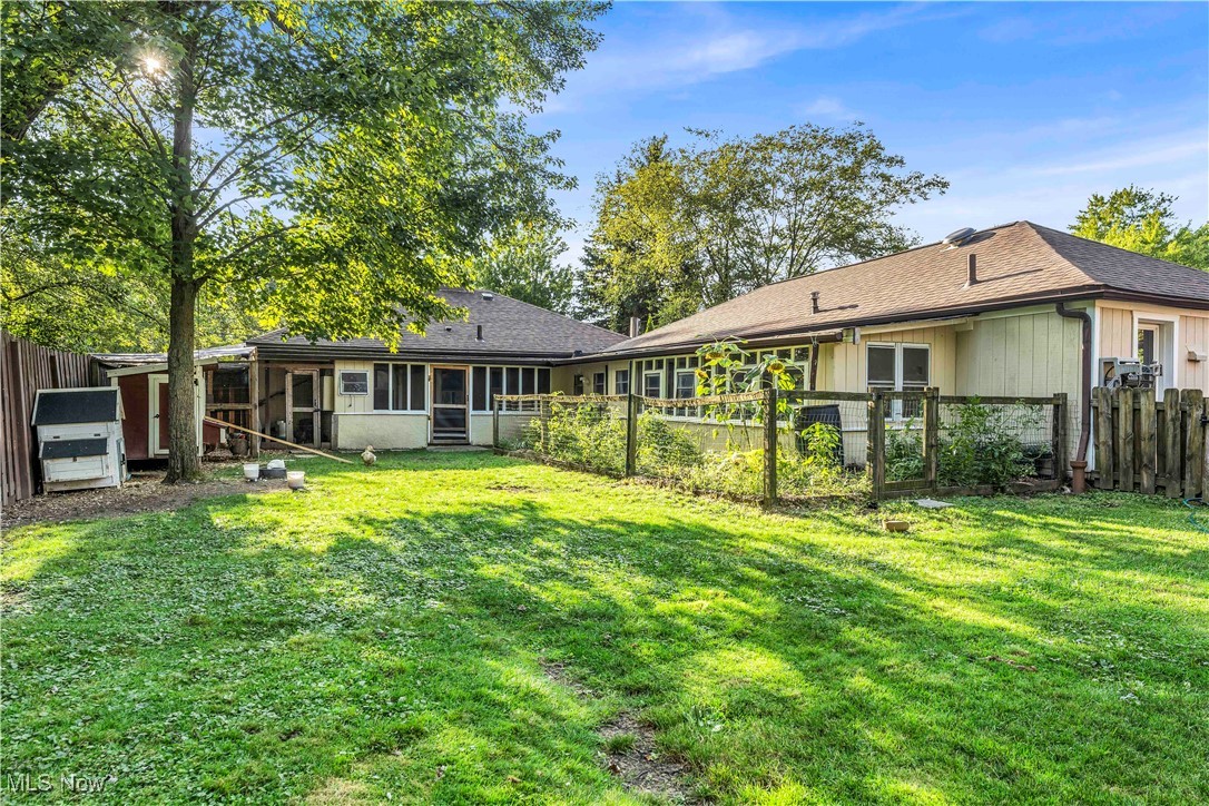 Bedford Farm Homes 01 - Residential