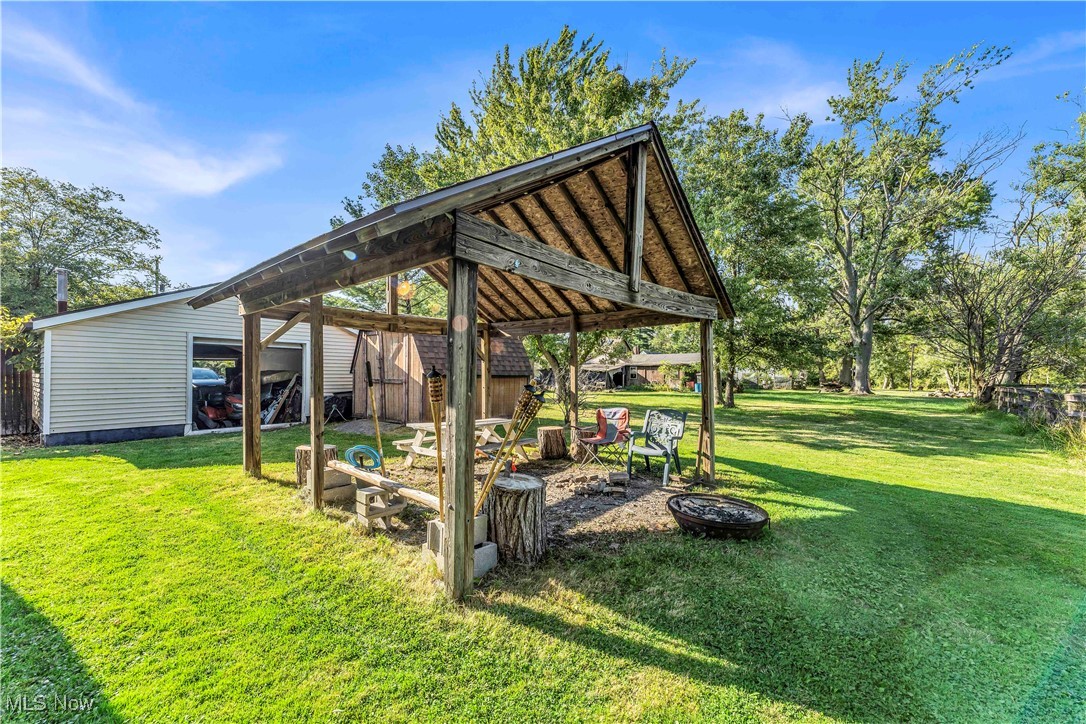 Bedford Farm Homes 01 - Residential