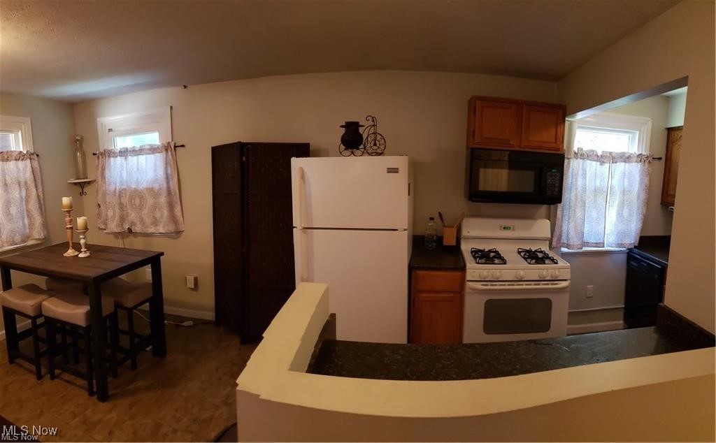 Bedford Farm Homes 01 - Residential