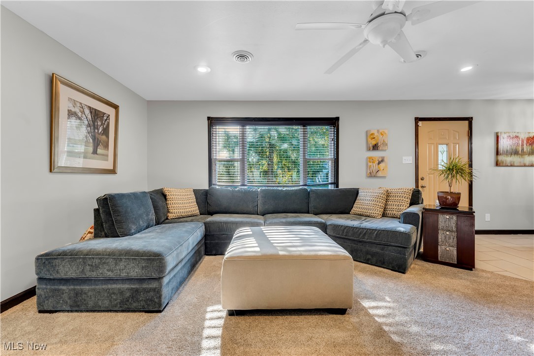 Bedford Farm Homes 01 - Residential