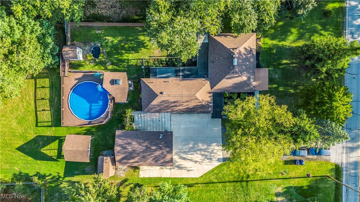 Bedford Farm Homes 01 - Residential