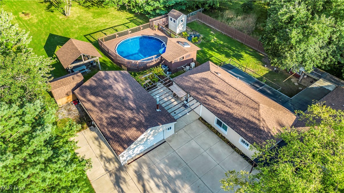 Bedford Farm Homes 01 - Residential