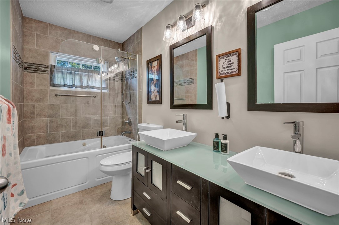 Brentwood Estates 02/S W Hold - Residential