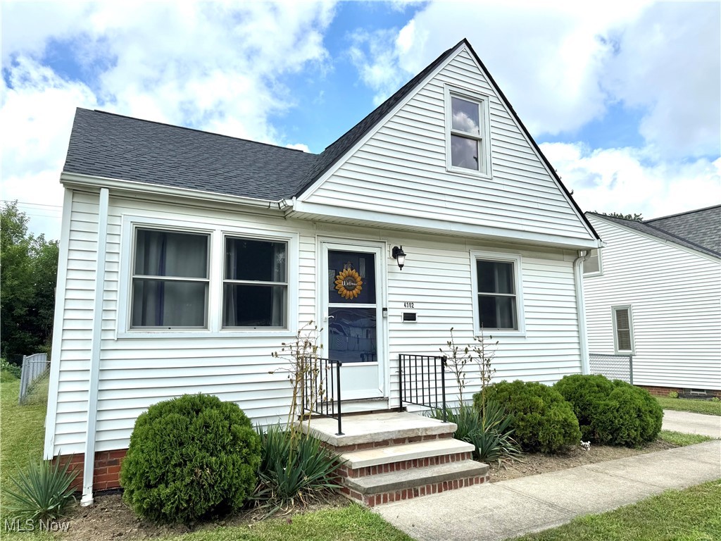 Welcome home to this inviting bungalow that blends classic charm with modern touches! Featuring a new roof, updated porch and steps, and an HVAC system just a few years old, this home offers peace of mind for years to come. Inside, you'll find a warm and welcoming layout with tasteful updates that make it move-in ready.
The upstairs boasts a spacious bedroom with a versatile nook perfect for a home office or play area, and ample storage a true retreat within the home. The basement is a blank canvas, ready to be transformed into a family room, gym, or entertainment space endless possibilities await!
Located on a quiet street just minutes from Parma High School (with exciting plans for a brand-new campus), Cleveland Metro parks, playgrounds, and community activities, this home puts you close to it all. With quick access to all major highways and only 15 minutes to Downtown Cleveland, you'll enjoy the perfect balance of convenience and neighborhood charm.
Don't miss the chance to own this well-maintained home in a fantastic location schedule your private showing today!