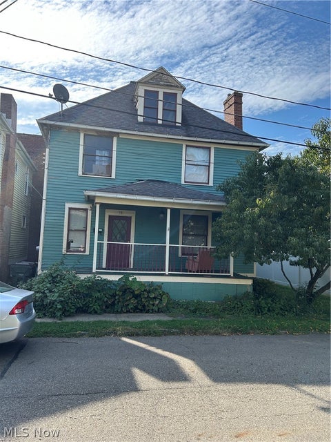 Photo of 19 5th Street SE, Massillon, OH 44646 (MLS # 5255626)