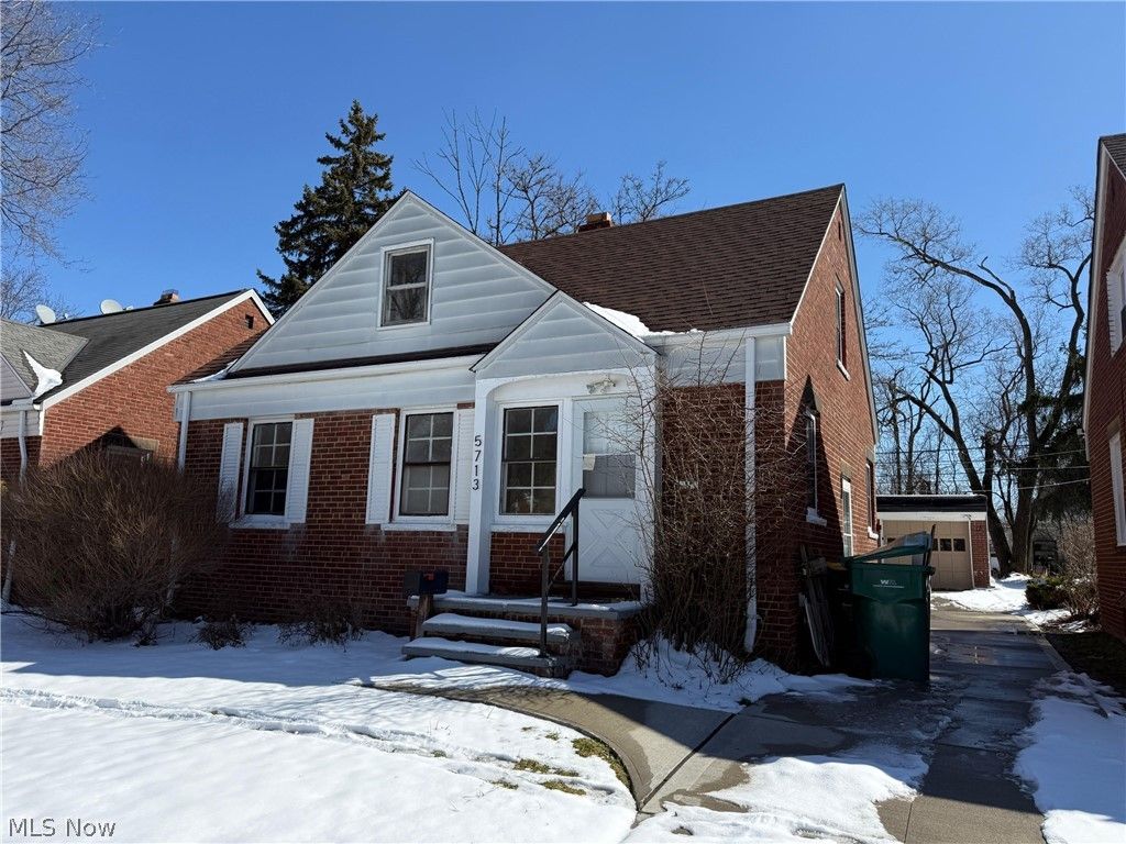 Photo of 5713 South Boulevard, Maple Heights, OH 44137 (MLS # 5189733)