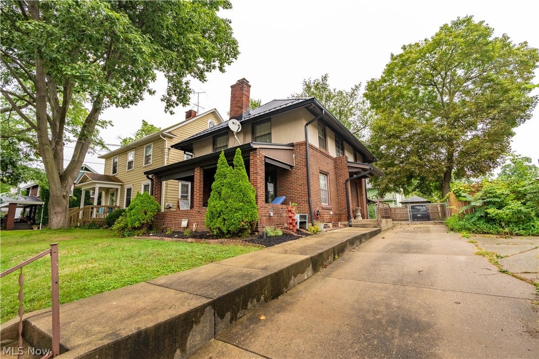 1912 Kirk Court NW