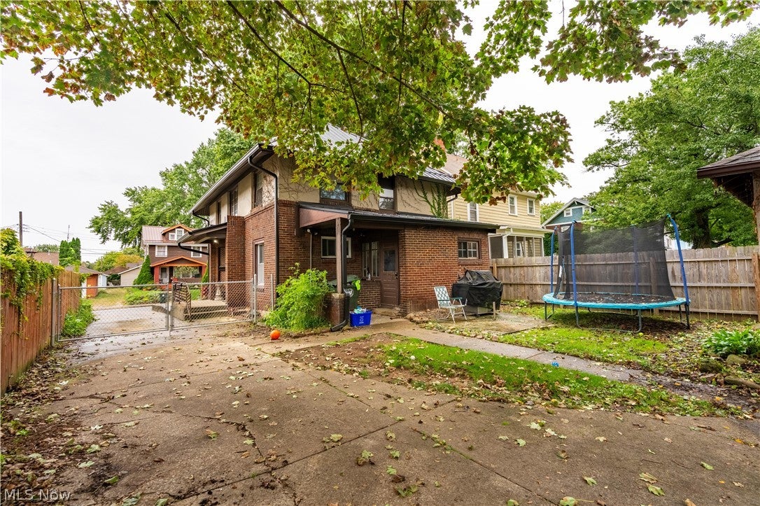 1912 Kirk Court NW