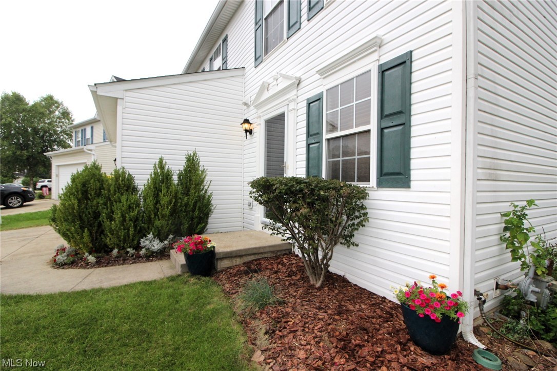 Pleasant Lakes Condo Ph V - Residential