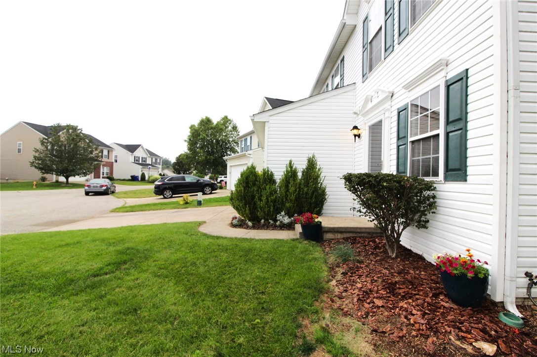 Pleasant Lakes Condo Ph V - Residential