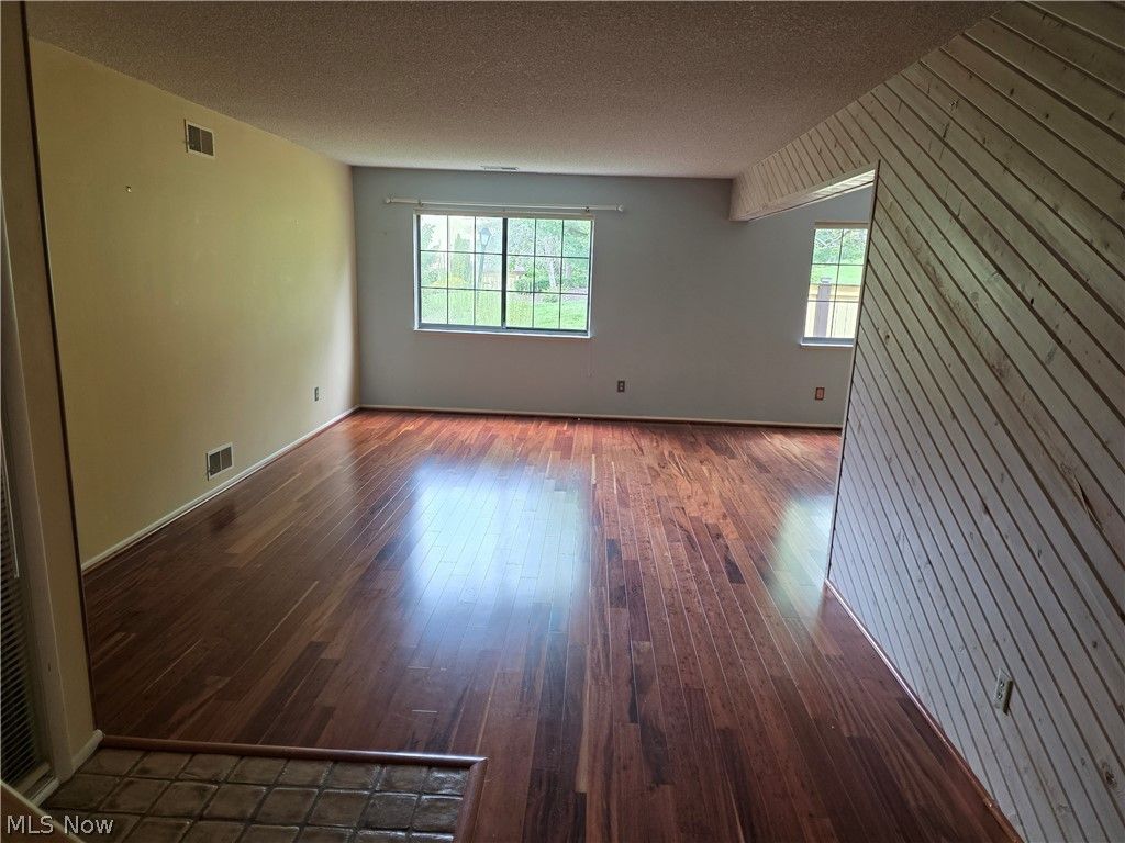 Photo of 879 Hampton Ridge Drive, Akron, OH 44313 (MLS # 5206128)