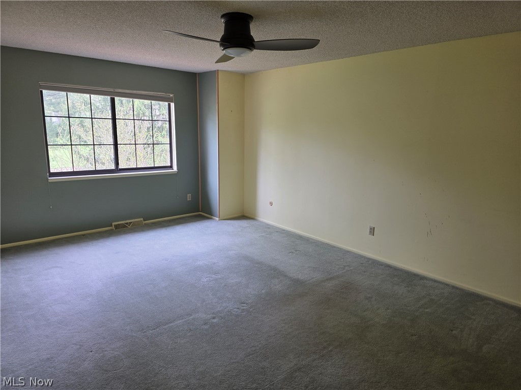 Hampton Woods - Residential